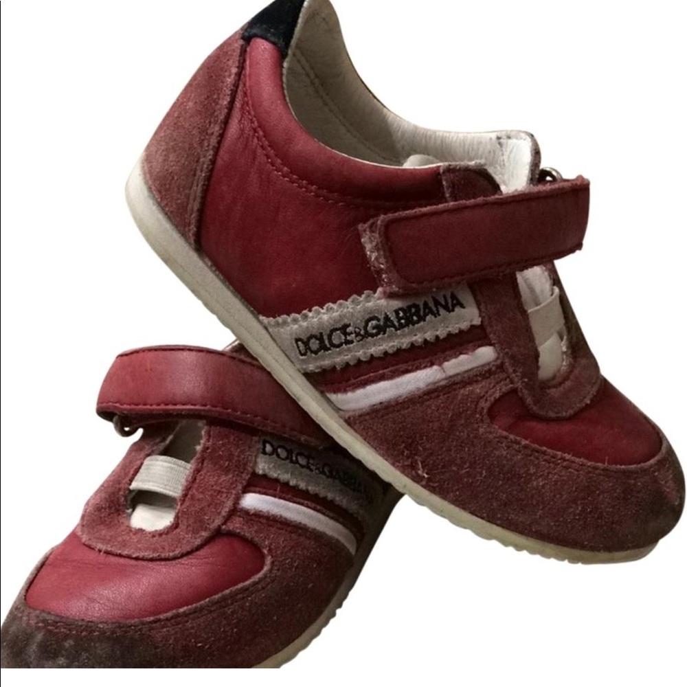 Kids sneakers
